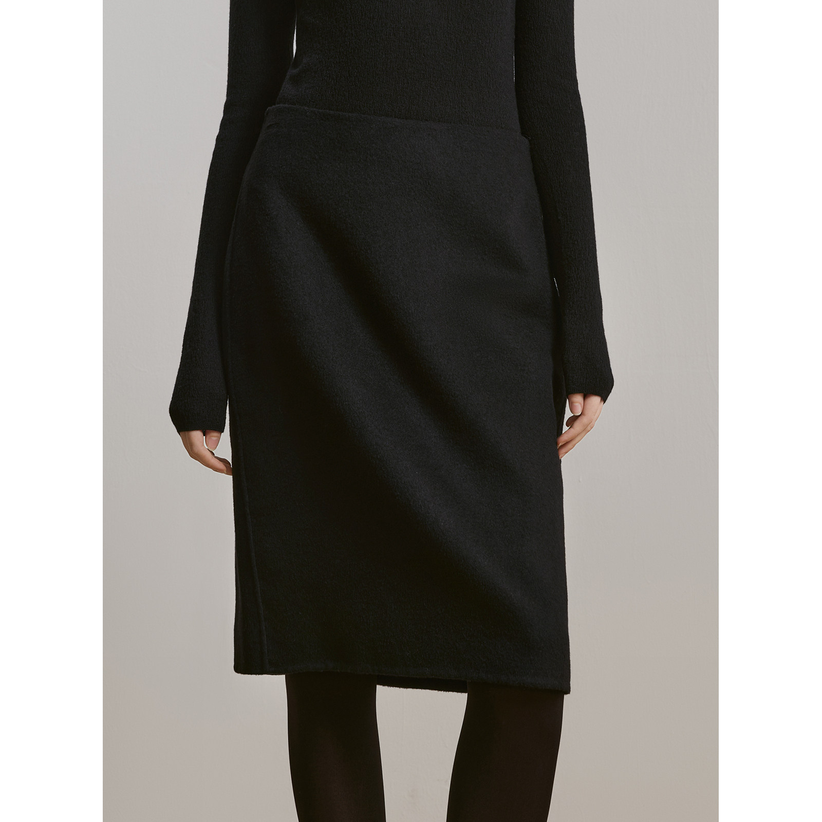 华吉言【小自由】澳羊毛混纺后双拉链百搭直筒毛呢半身裙女冬季