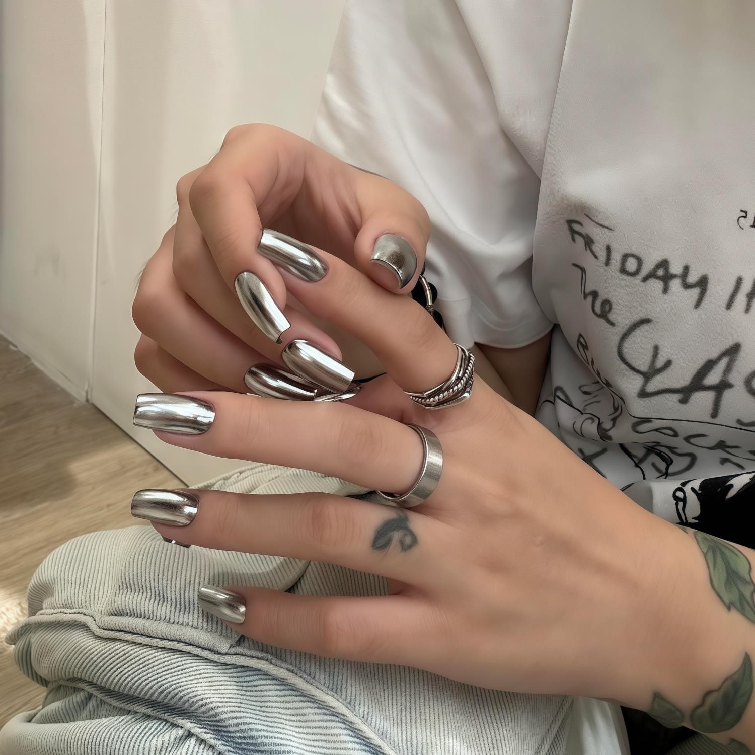 手工穿戴甲美甲墨镜银极光贝壳极光简约气质显白孕妇可用2025新款,彩妆/香水/美妆工具,穿戴甲/甲片,淘宝优惠券,粉丝福利购,淘宝优惠卷