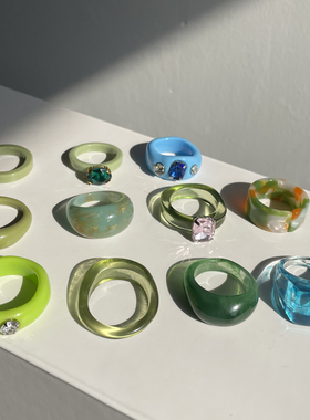 HUANZHI 2020 New Korean Ins Vintage Resin Green Geometric Ro