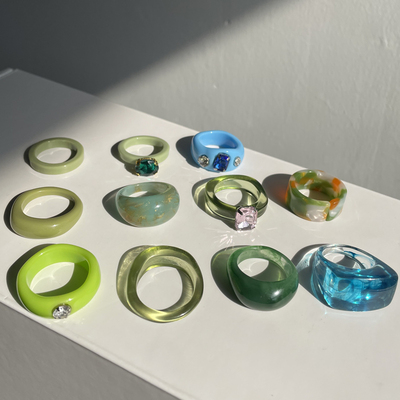 HUANZHI 2020 New Korean Ins Vintage Resin Green Geometric Ro