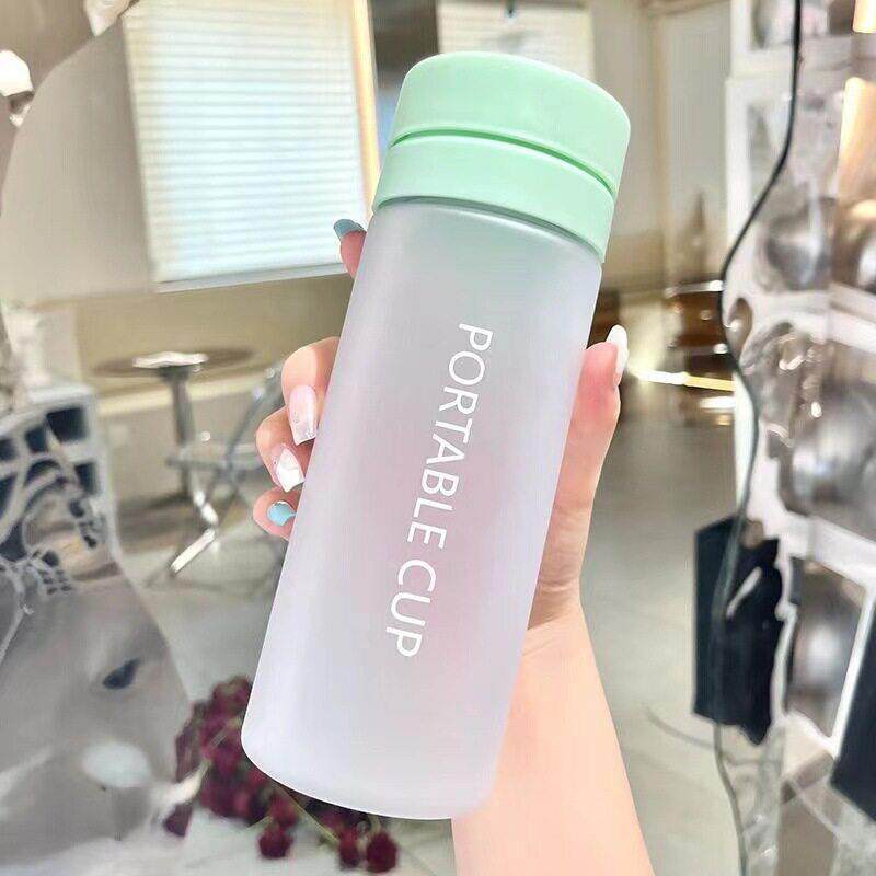 厂家直供双盖塑料杯韩版极简清新带茶隔运动水杯密封防漏随手杯子