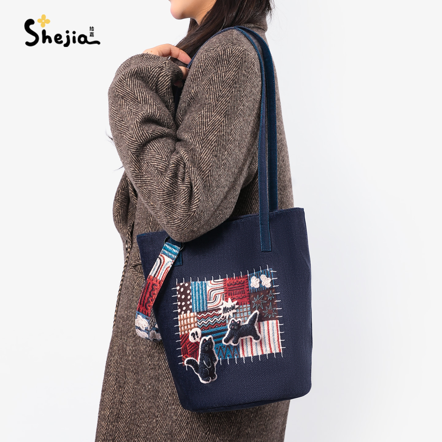 小黑猫大容量斜挎包通勤百搭