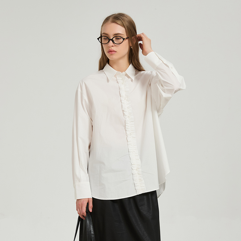 Petit Bari简约廓型碎褶门襟长袖全棉衬衫女