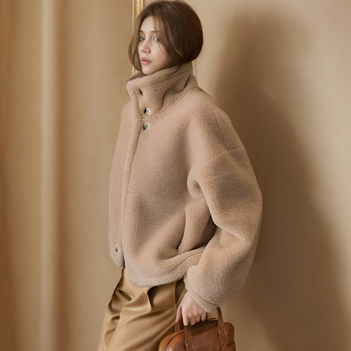 PB皮毛一体外套正反两穿宽松