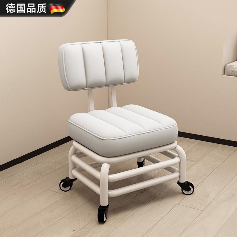 德国客厅换鞋小椅子万向轮矮凳家用卧室儿童带轮凳子靠背沙发神器