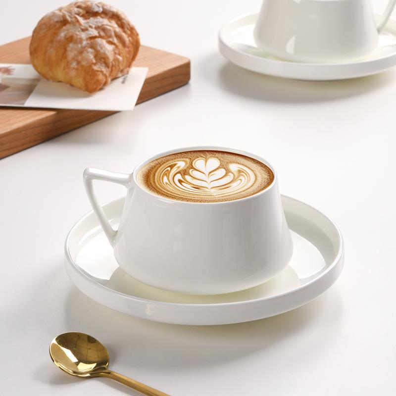 轻奢高级感咖啡杯女士个人专用陶瓷精致下午茶杯子简约纯色咖啡杯