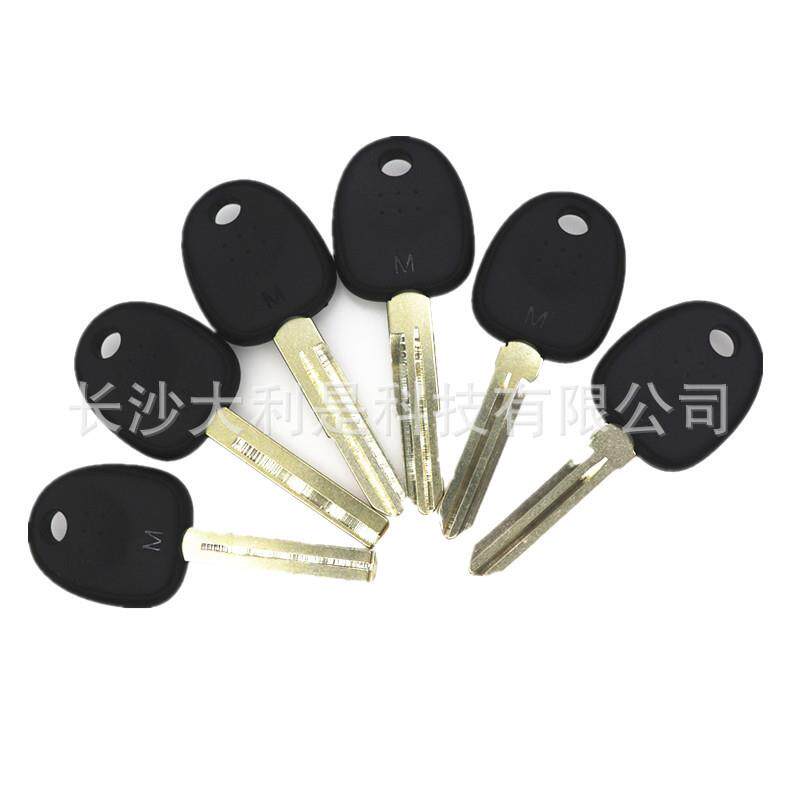 钥匙外壳适用于现芯片钥匙遥控器钥匙壳子新款汽车锁匙壳左右胚