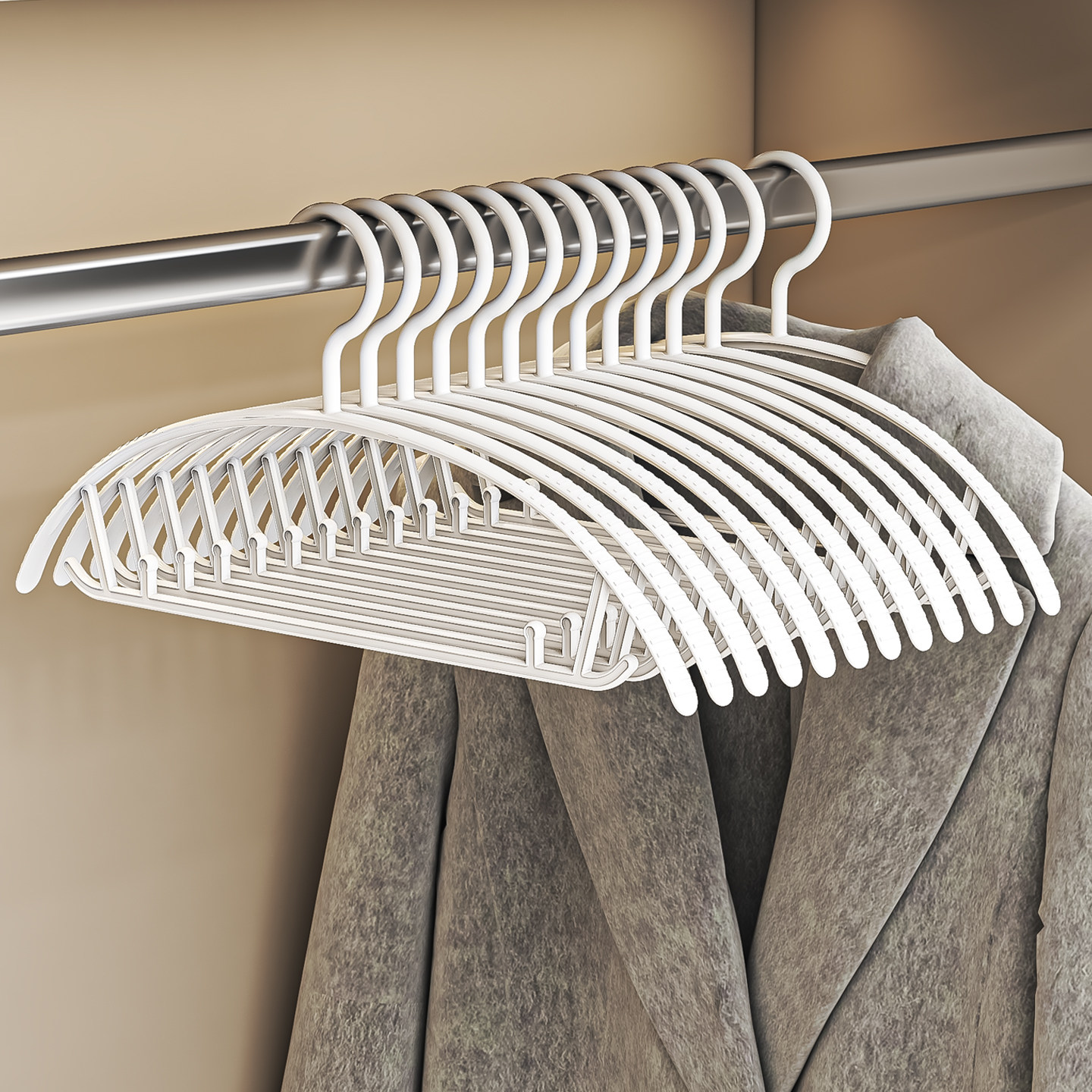 学生塑料防滑衣架无痕护领家用