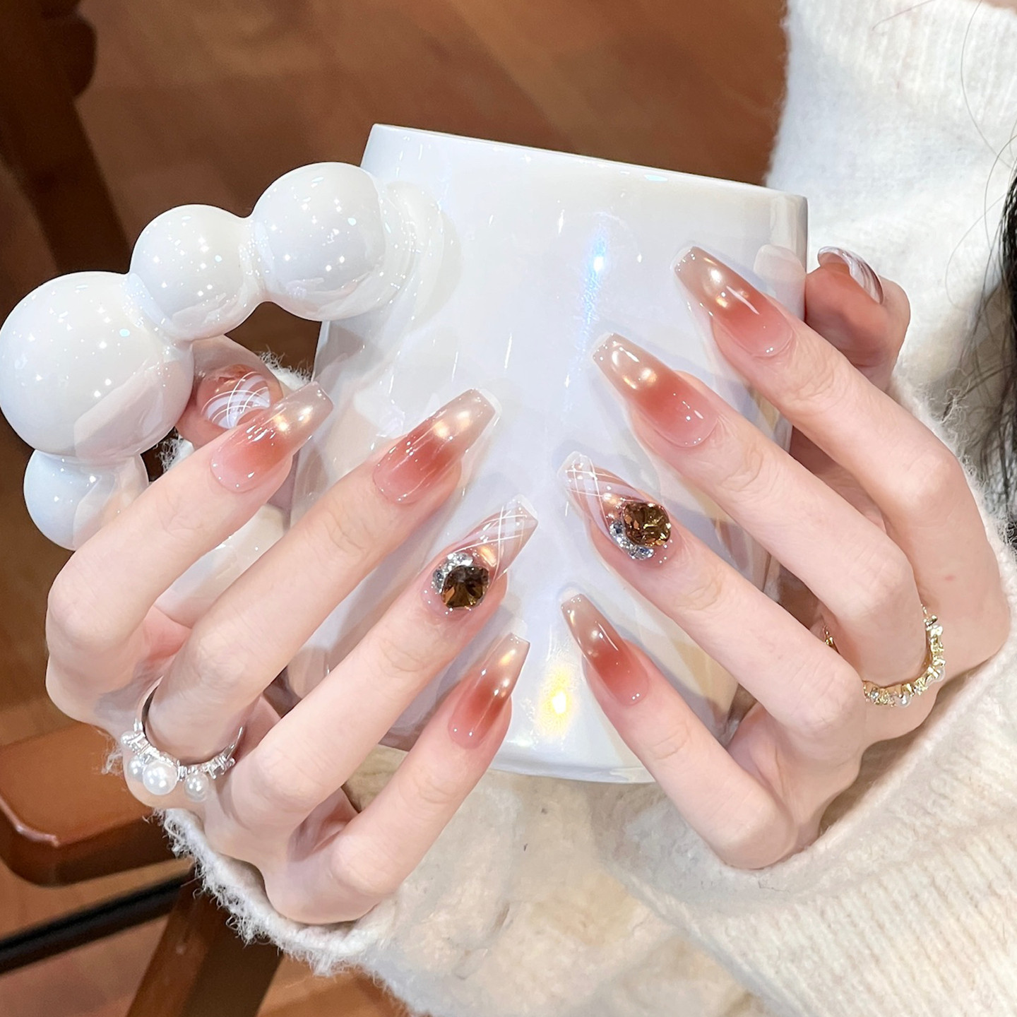植兔手工穿戴甲2025高级感菱格条纹美甲追光猫眼秋冬显白长款贴片,彩妆/香水/美妆工具,穿戴甲/甲片,淘宝优惠券,粉丝福利购,淘宝优惠卷