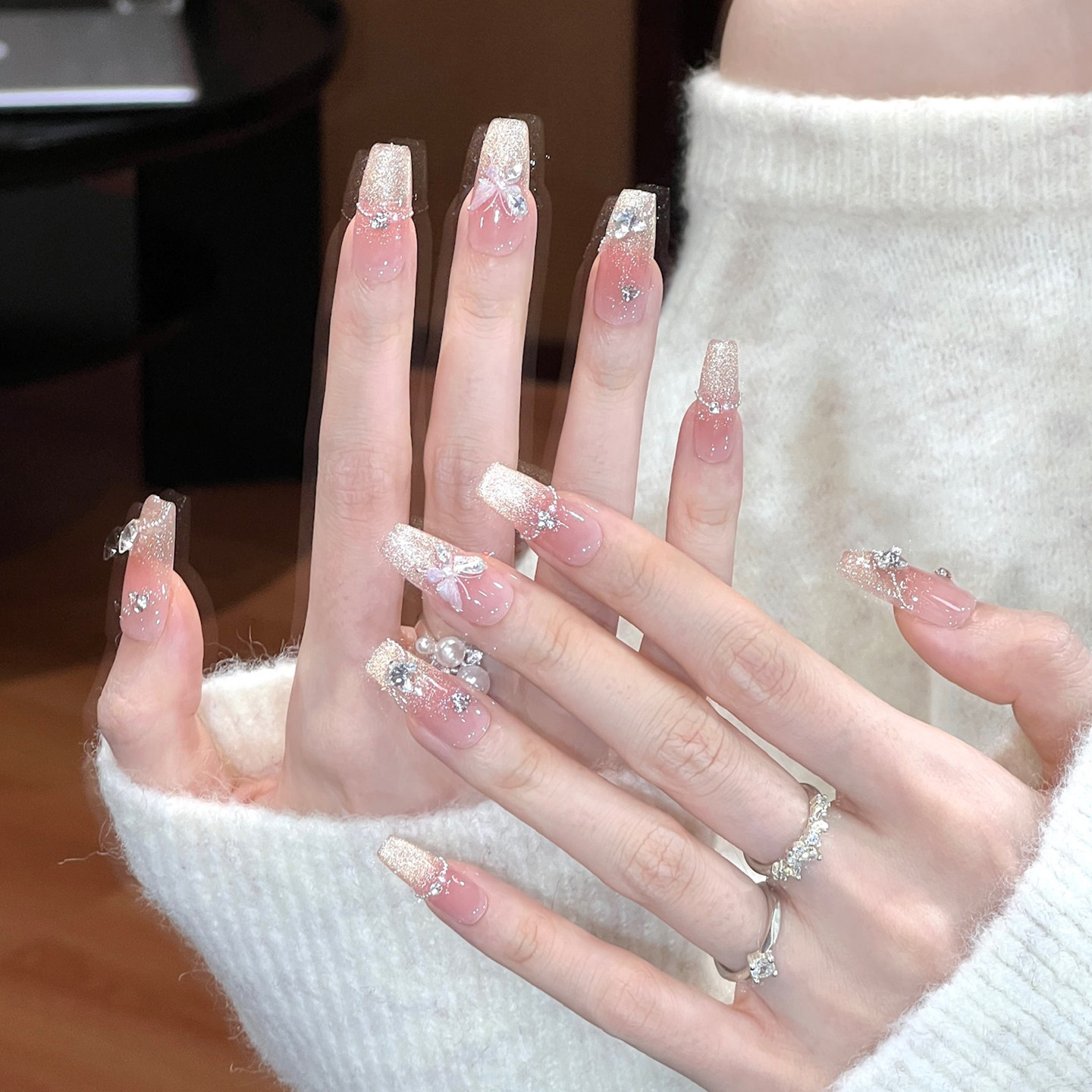 植兔穿戴甲中长香槟蝴蝶冰透腮红裸色猫眼轻奢显白美甲婚纱千金感,彩妆/香水/美妆工具,穿戴甲/甲片,淘宝优惠券,粉丝福利购,淘宝优惠卷