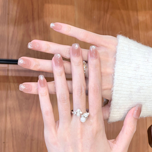 植兔裸色猫眼手工穿戴甲短款 高级感显白美甲纯欲裸肤水感百搭贴片
