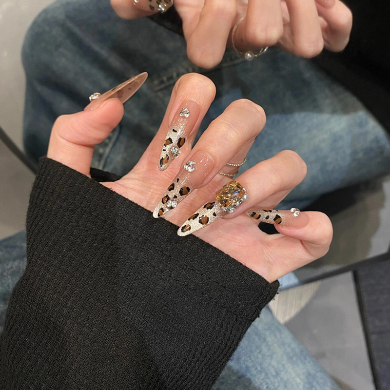 植兔手工穿戴甲氛围感猫眼爆闪秋冬法式豹纹美甲显白可爱辣妹贴片,彩妆/香水/美妆工具,穿戴甲/甲片,淘宝优惠券,粉丝福利购,淘宝优惠卷