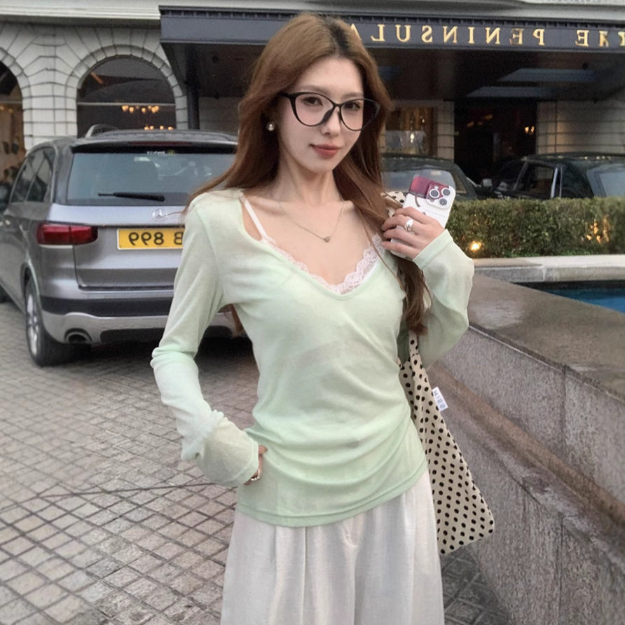 薄荷曼波风绿色v领长袖T恤女氛围感叠穿慵懒休闲气质防晒罩衫上衣