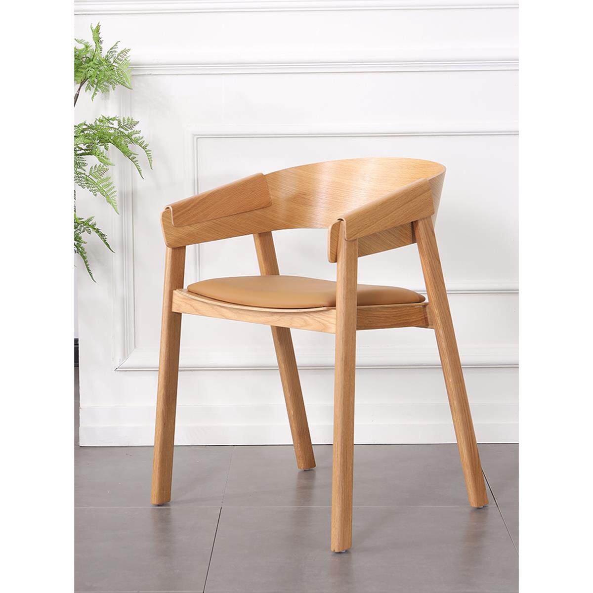 北欧创意实木设计师靠背扶手椅轻奢现代简约原木咖啡厅休闲餐椅