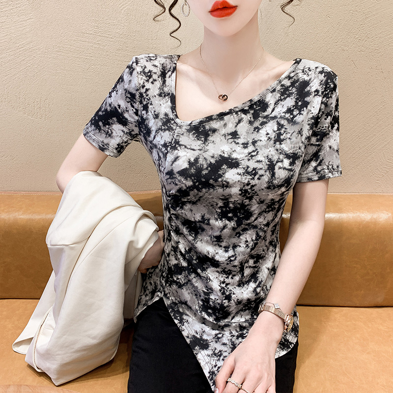 香港TIMO纯欲风甜辣妹不规则开叉上衣设计感小众扎染短袖t恤女夏