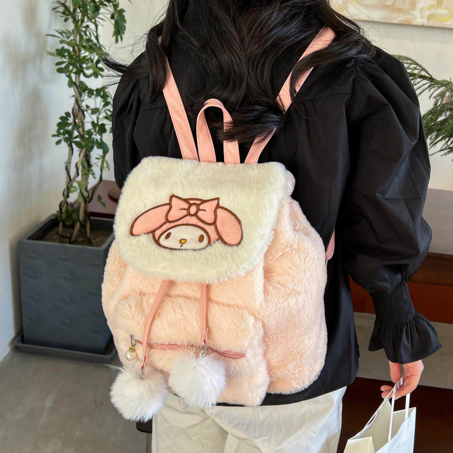 卡通可爱小狗毛绒翻盖双肩包女生