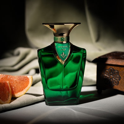 葡萄柚姜汁琥珀麝香皮革巧妙递进