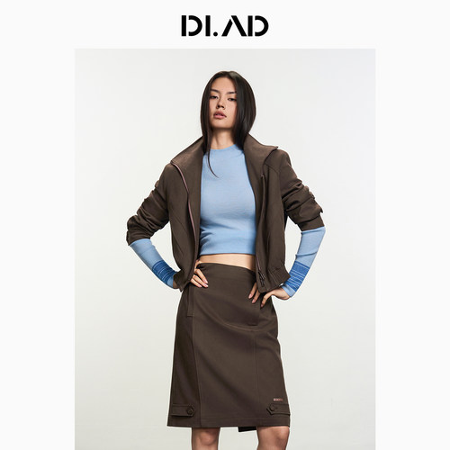 DI.AD26冬复古翻领挺括外套女