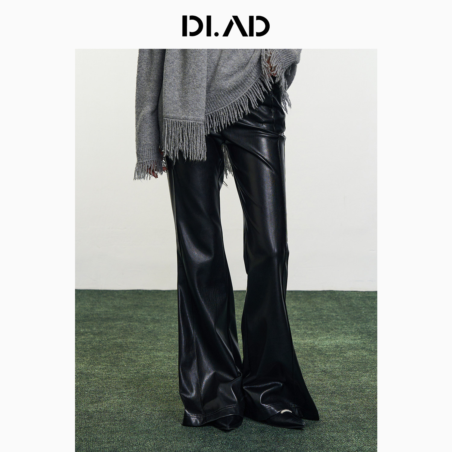 DI.AD 26冬季新款裤子pu皮长裤复古摩登微喇长裤女DD624616K0