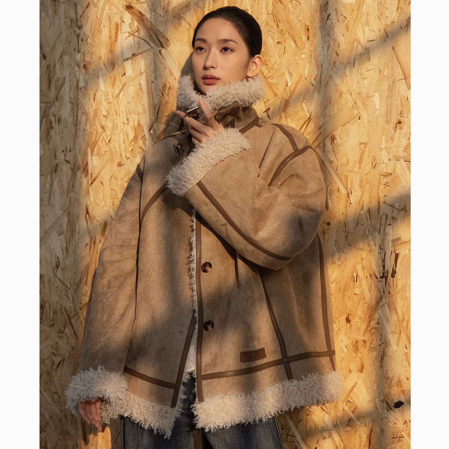 DI.AD2025冬新款驼色外套时尚设计轻奢女士棉衣