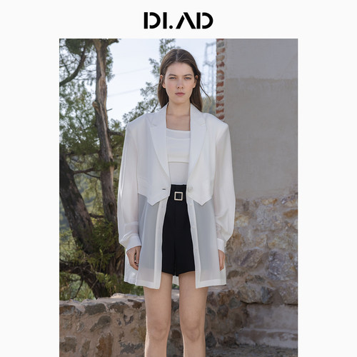 DI.AD26夏新款白色廓形西装女