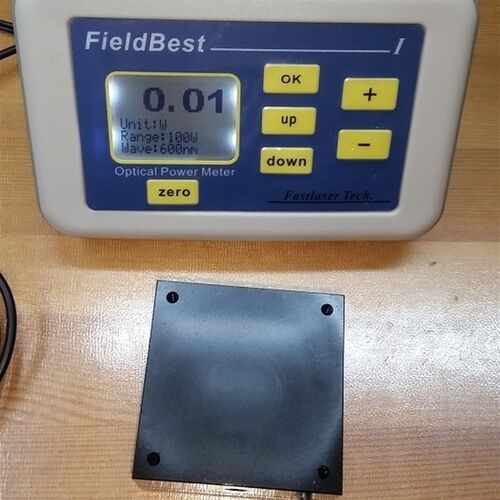 激光功率计 0.5W-50W量程 10mW分辨率 进口产品的质量