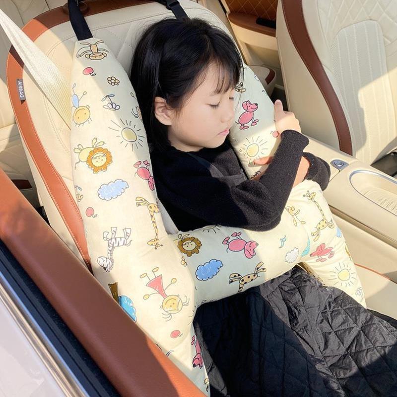 汽车抱枕儿童卡通动漫睡枕车载内用品抱枕车上舒适睡觉神器通用