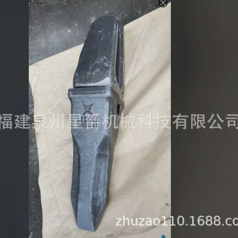 泉州斗齿小松60/100/200/300  205-939-7120-40 DSWORD PC200RC