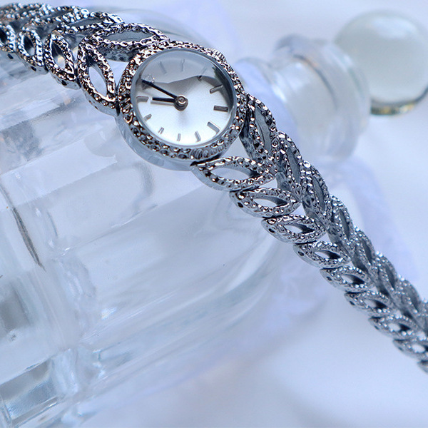 日系中古劳家古董表同款精致小巧镂空雕花高档女士腕表女生礼物