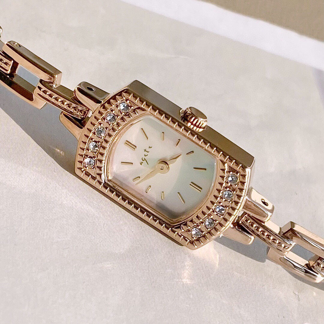 日系轻奢AGETE复古雕花方形镶钻高级百搭送礼手链女表中古表麦穗