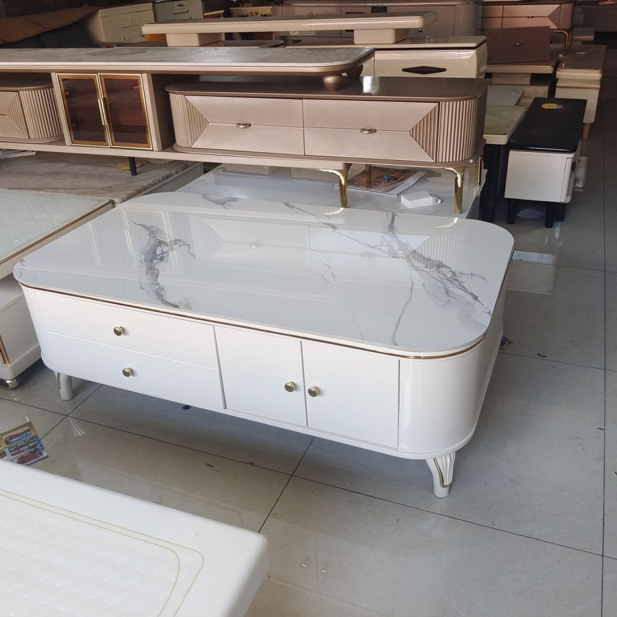 轻奢圆弧角茶几或电视柜岩板台面小户型家具烤漆工艺其他绢花客厅