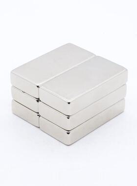 10*10*4高性能钕铁硼强磁方形纱窗磁铁吸铁石10x10X4