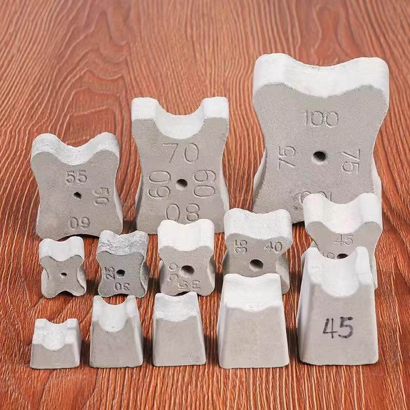 武汉C50水泥垫混凝土加固保护层垫梅花平底梁农场建筑路面马凳