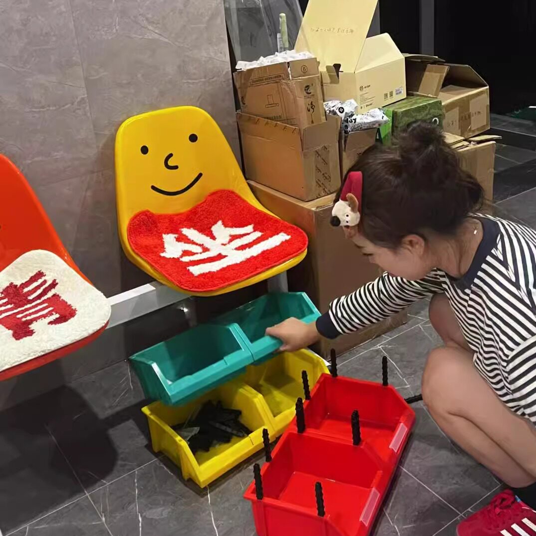 请坐椅子坐垫卡通创意高颜值仿羊绒家用久坐耐脏防滑屁垫车载坐垫