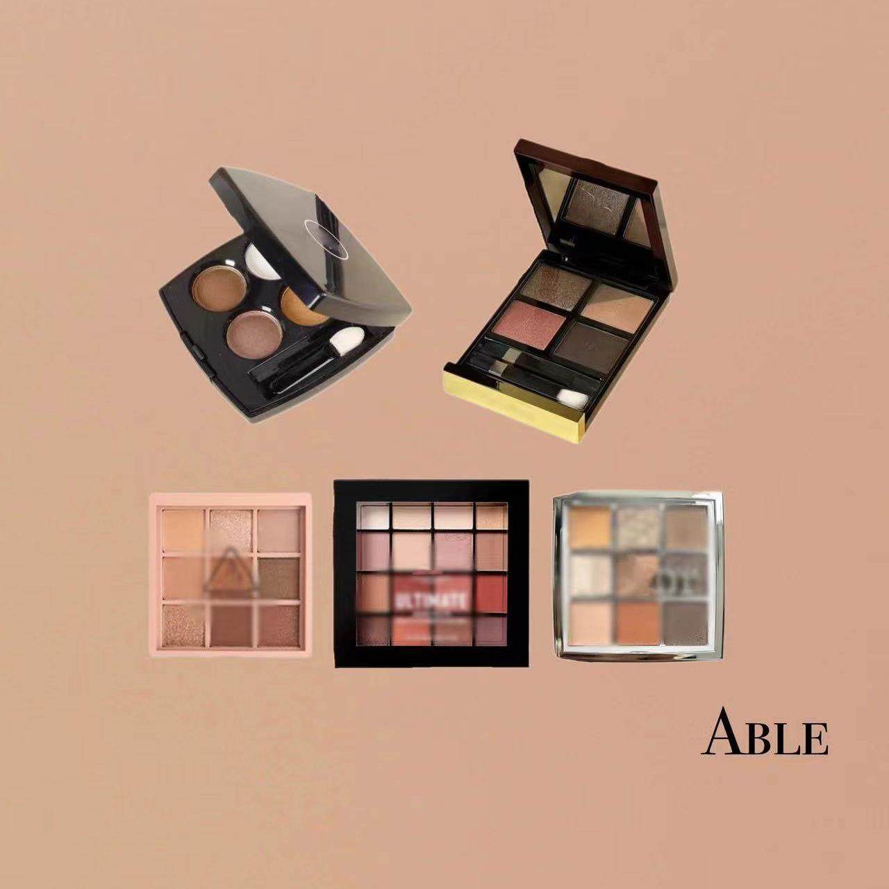 样板房卫生间化妆间护肤饰品眼影盘彩妆道具衣帽间摆件摄影套装,家居饰品,装饰摆件,淘宝优惠券,粉丝福利购,淘宝优惠卷