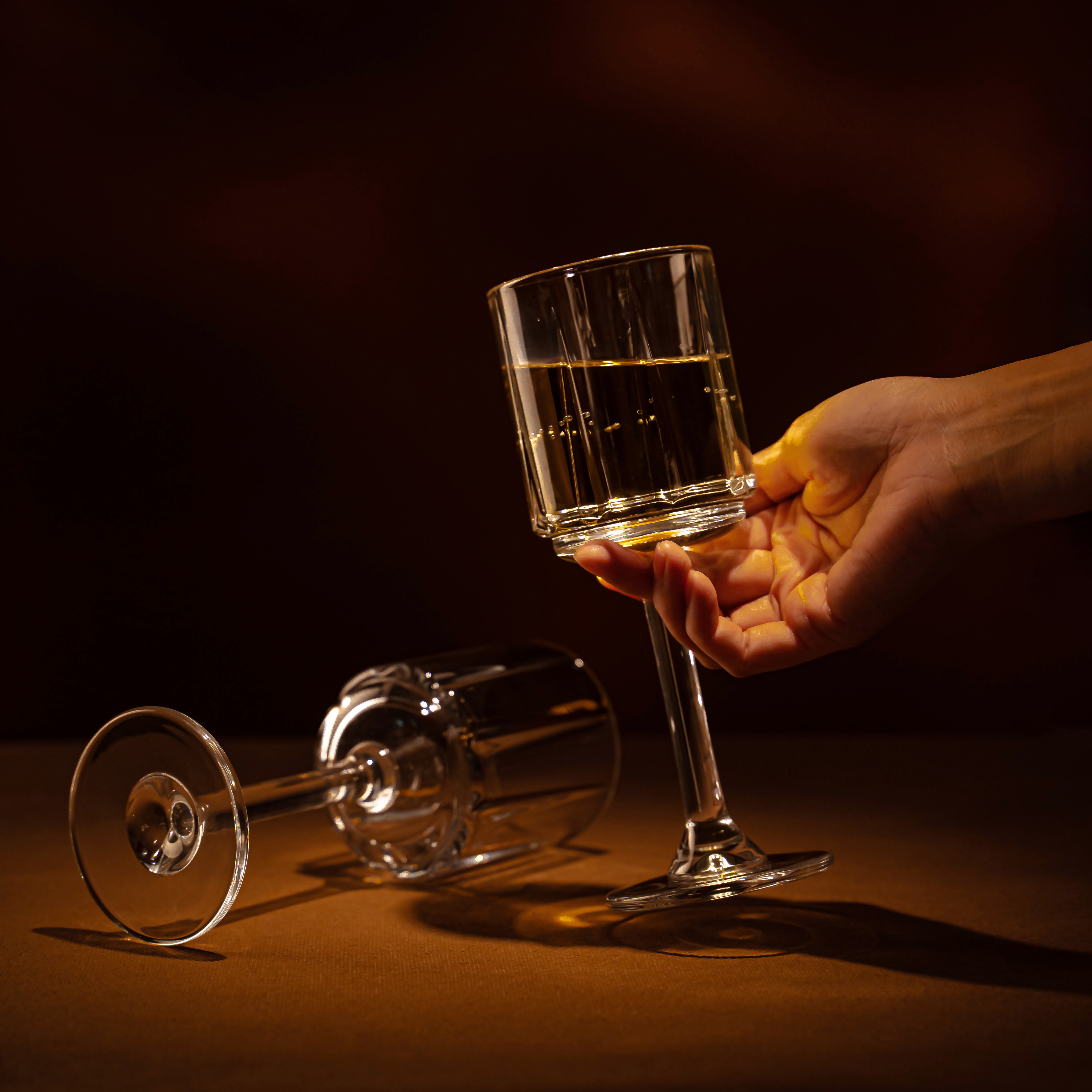 家用厚款高脚杯红葡萄酒杯高档
