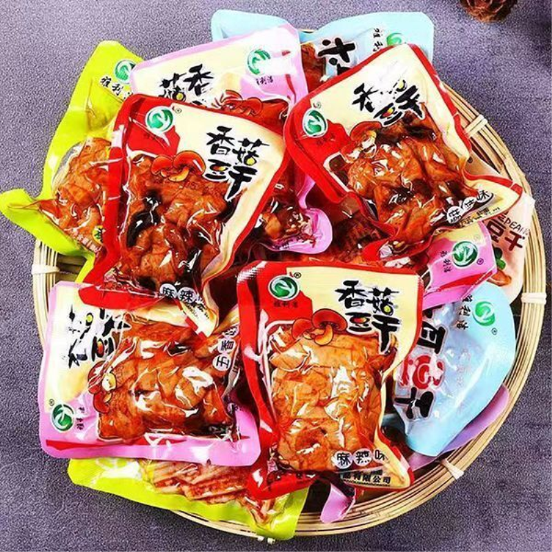休闲小吃豆腐干网红零食香菇豆干小包装五香辣条散装整箱食品批发