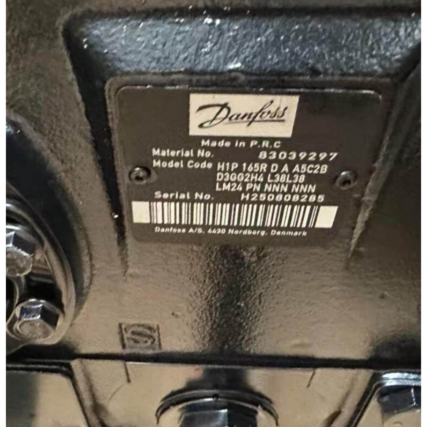 Danfoss丹佛斯液压马达JRRS51BLB2821NNE3C3AYA8NNNNJJJNNN液压泵