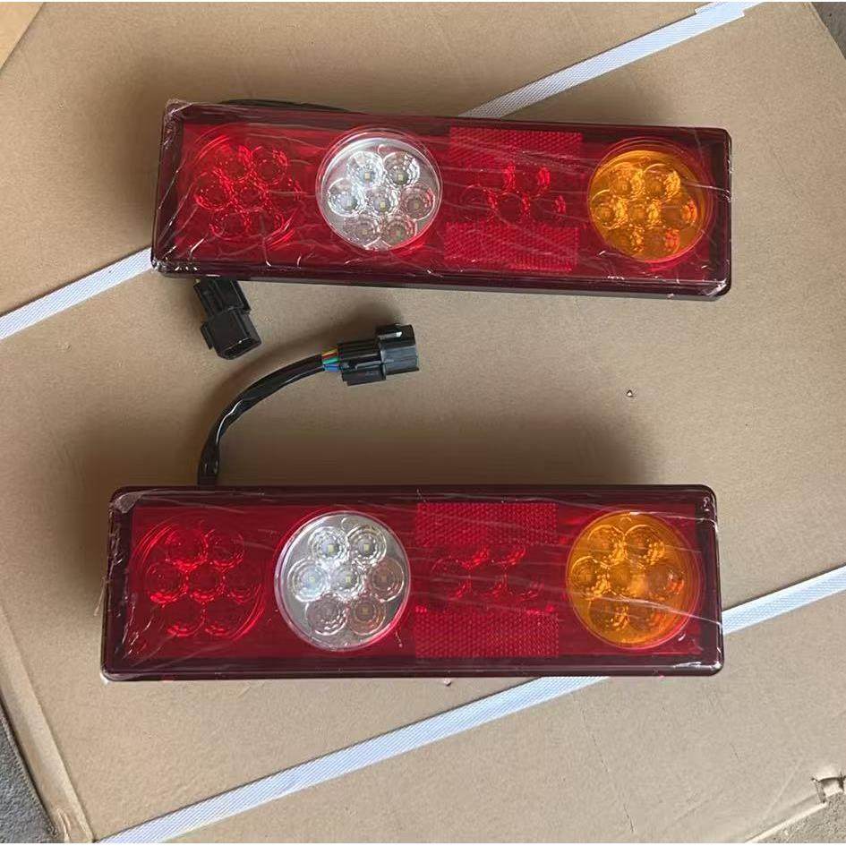 适配东风小霸王V卡T3W08W15W17W18后尾灯总成微卡LED左右后尾灯壳