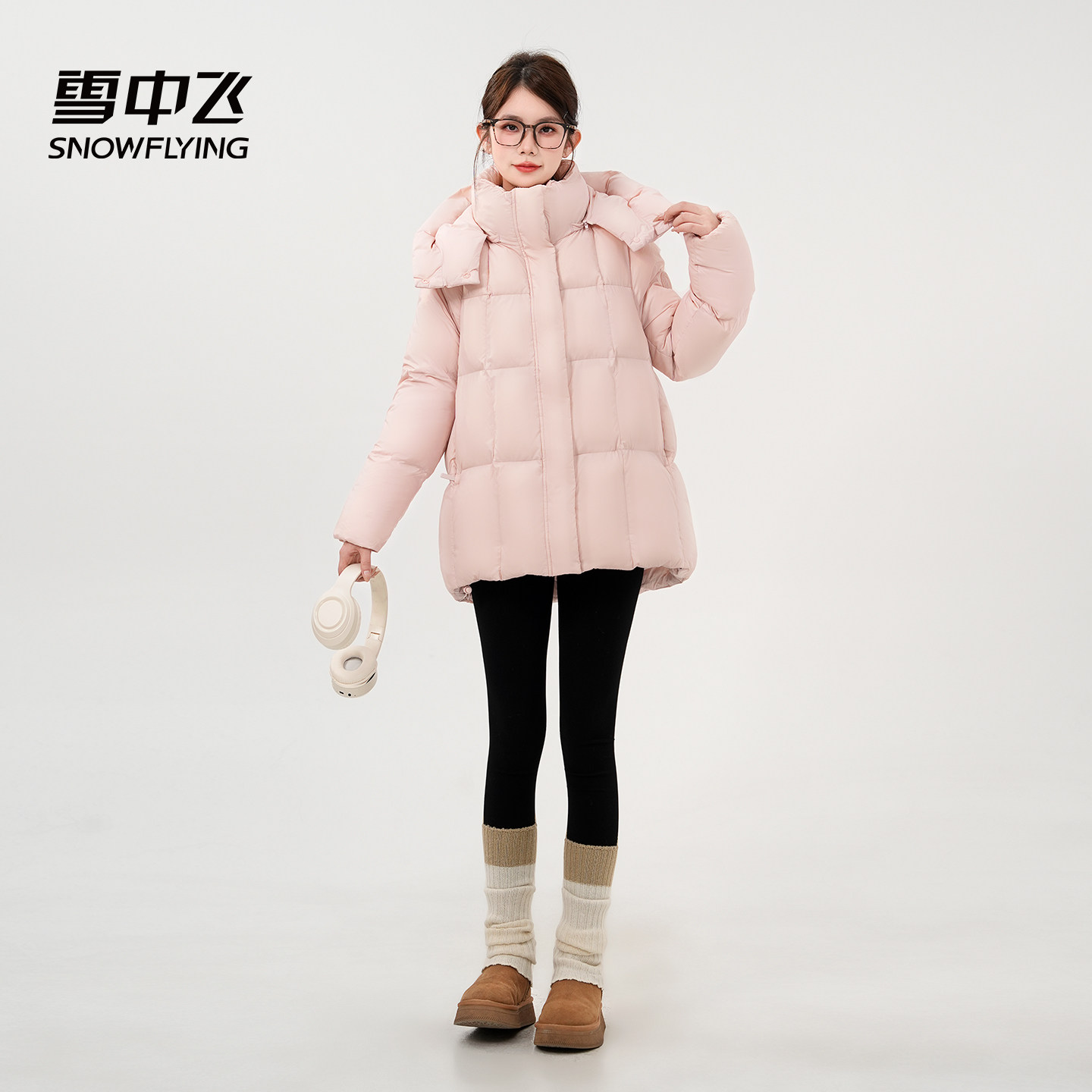 雪中飞粉色羽绒服女款短款2025新款冬季时尚休闲百搭保暖鸭绒外套