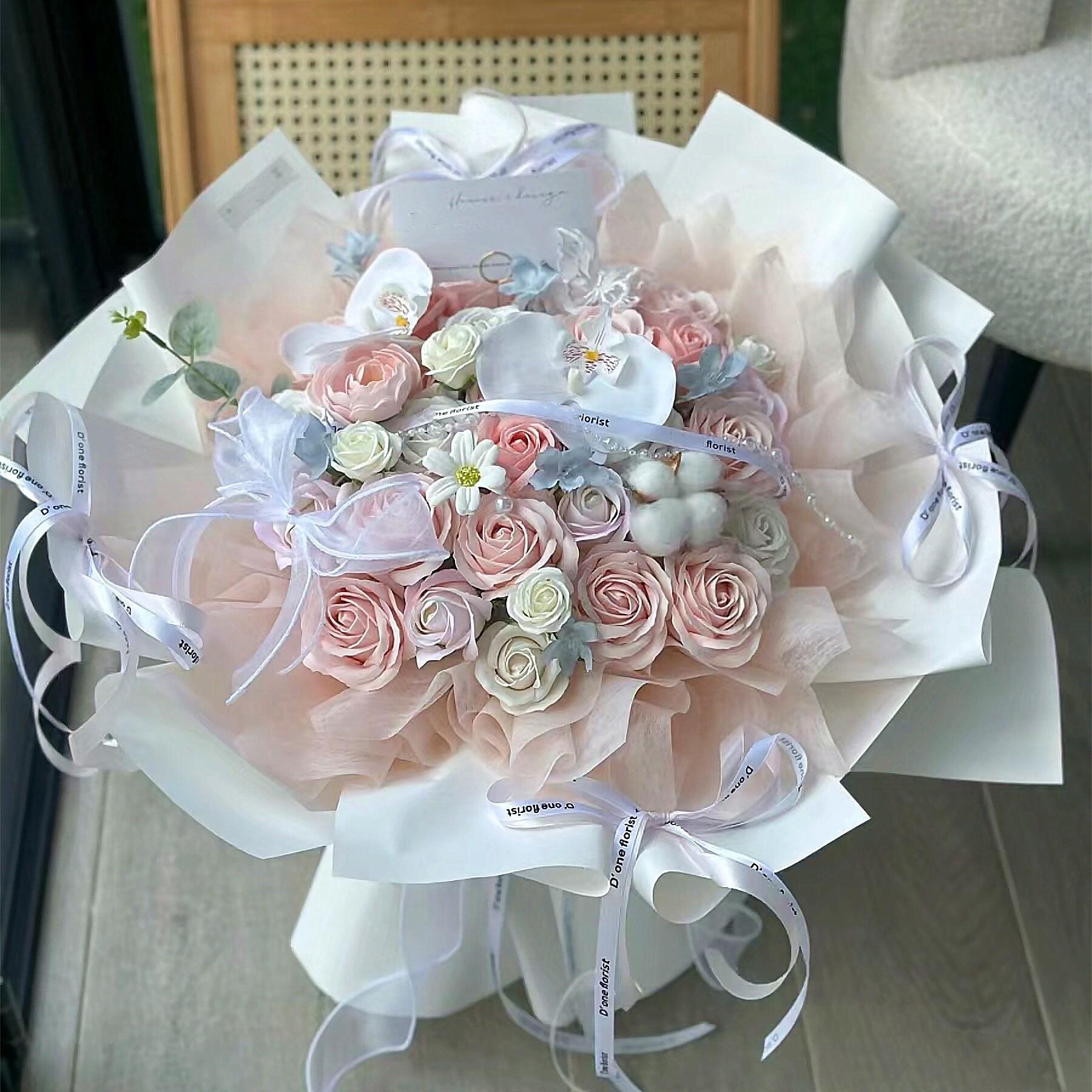 永生花玫瑰彷真花芭蕾风小清新高级感花束香皂花送女闺蜜生日礼物