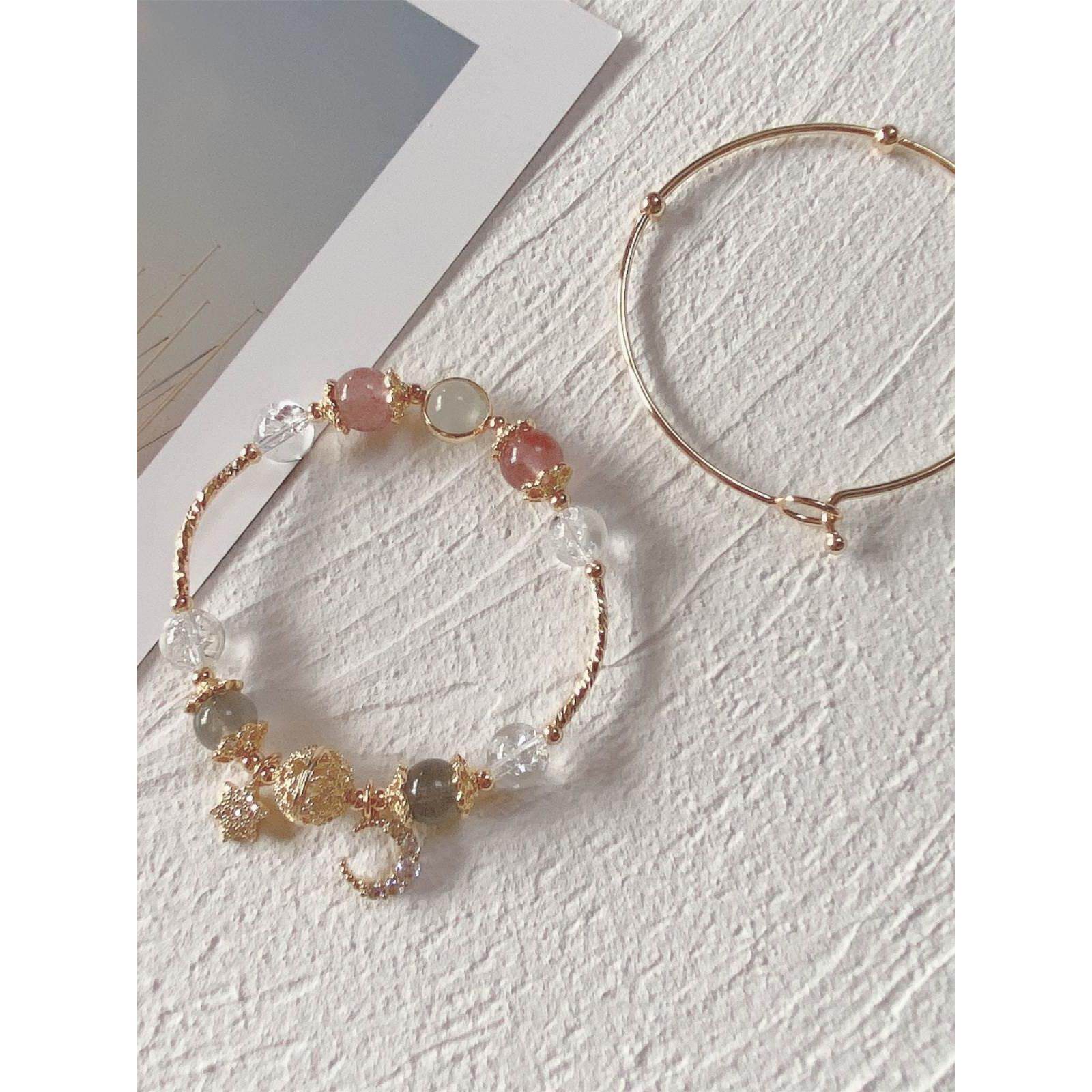 草莓晶水晶手链女月光石白水晶小众设计ins风少女心闺蜜礼物原创