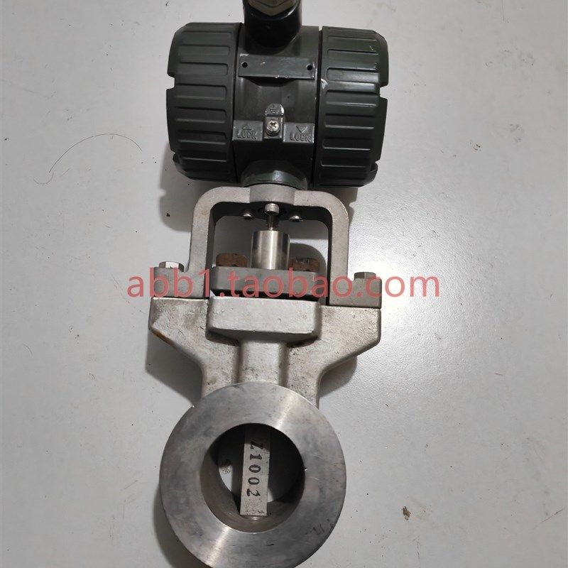 横河数字式涡街流量计转器一台 型号:DY050