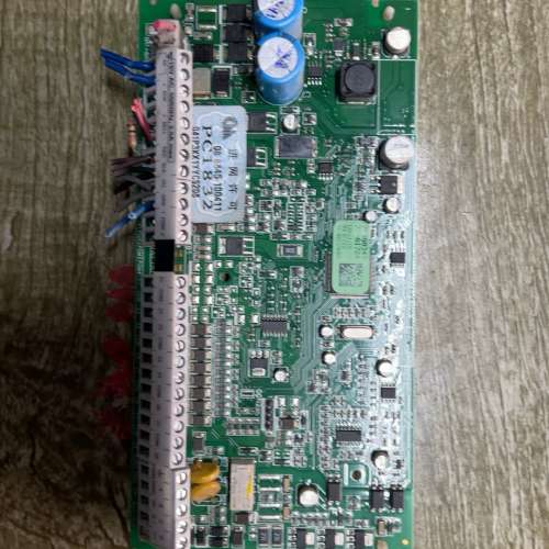 {议价}加拿大DSC 6防区报警主机，PC1616配PC1832，