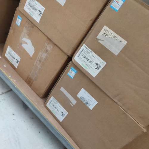 {议价}LC1D475M7C交流接触器原盒子。盒子不太好。