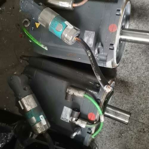 {议价}1fk7105-2af71-1qg0s120电机