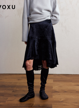 DAOXU倒序 柔光缎面不规则醋酸 压褶拼接蕾丝半身裙