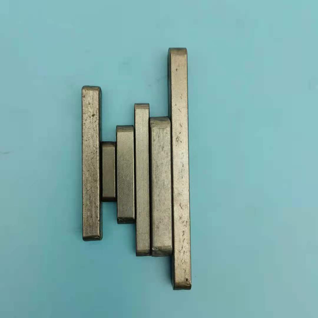 厂家小麦福田雷沃春雨收割机农机配件大全全车键套装半圆键月牙键