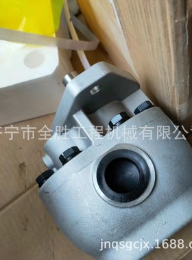 D65P-12推土机排气歧管 排气支管6151-11-5120 起动机 履带总成