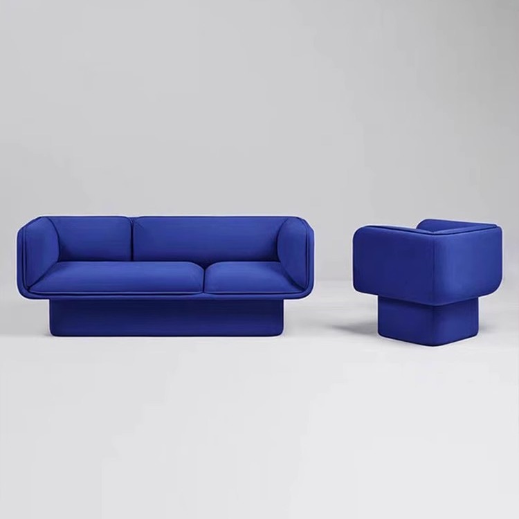 北欧简约克莱因蓝布艺沙发创意设计师意式现代单人三人位网红沙发